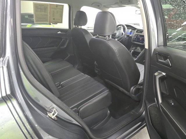 Used 2024 Volkswagen Tiguan Wolfsburg Edition AWD/4WD image 7