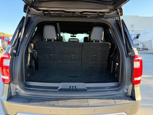 Used 2019 Ford Expedition XLT w/ Equipment Group 201A image 27