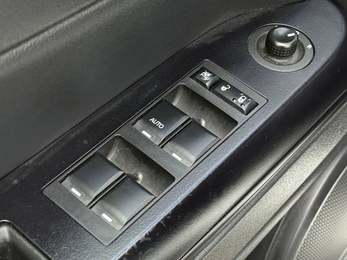 Used 2016 Jeep Patriot Sport w/ Power Value Group AWD/4WD image 23