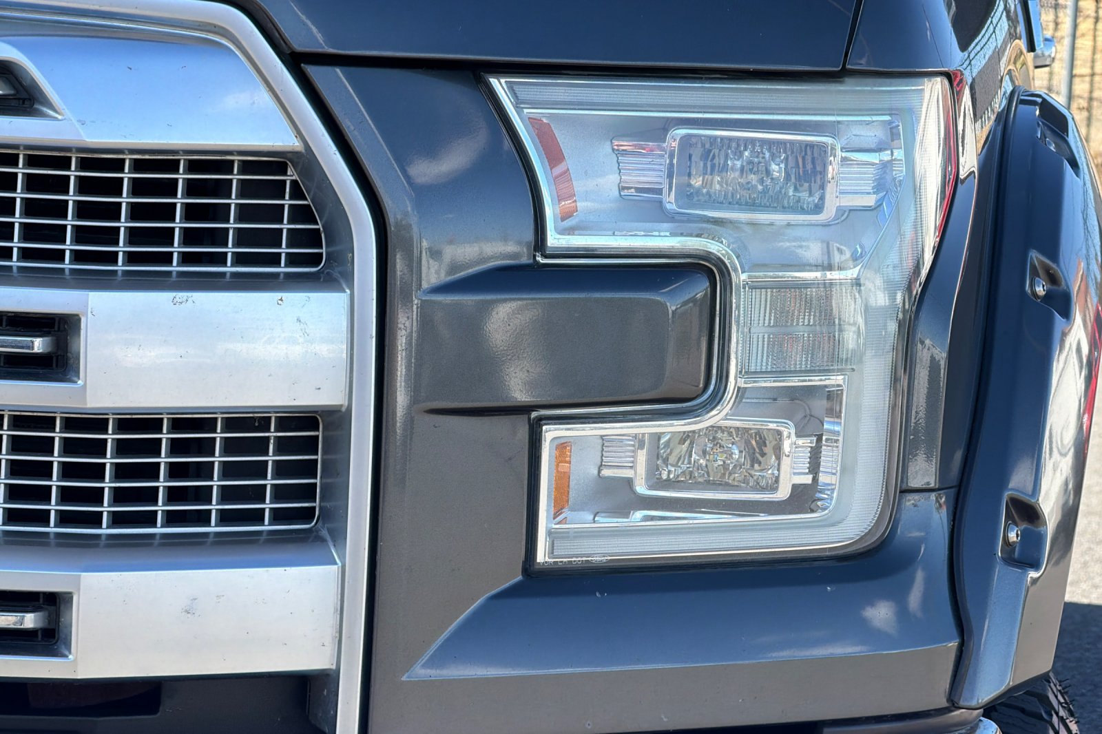 Used 2015 Ford F150 Platinum w/ Technology Package AWD/4WD image 47