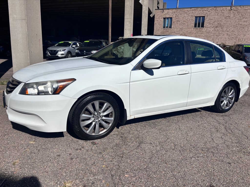 Used 2011 Honda Accord EX-L image 1