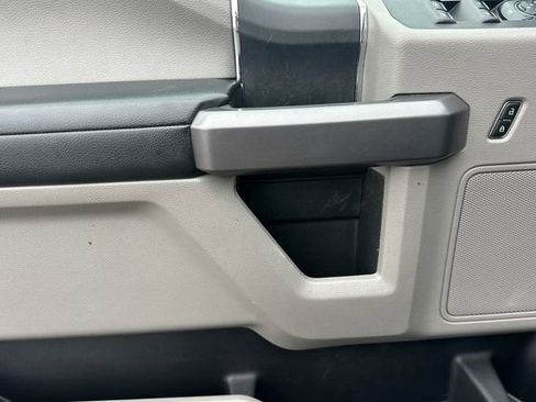 Used 2020 Ford F150 XLT image 10