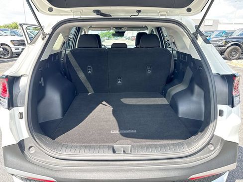 Used 2023 Kia Sportage LX AWD/4WD image 23