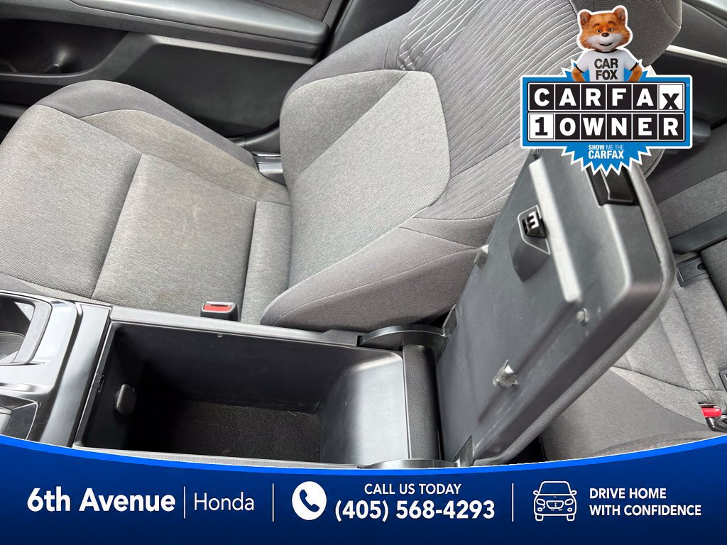 Used 2025 Toyota Camry LE FWD image 32