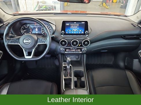 Used 2025 Nissan Sentra SR w/ SR Premium Package FWD image 9
