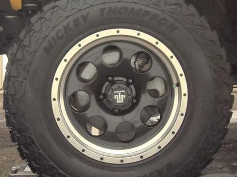 Used 2018 Jeep Wrangler Unlimited Sport S image 8