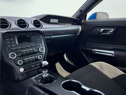 Used 2017 Ford Mustang GT w/ Black Accent Package RWD image 44