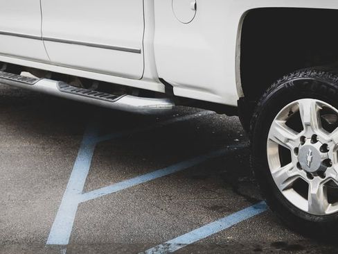 Used 2018 Chevrolet Silverado 2500 LTZ w/ Duramax Plus Package image 10