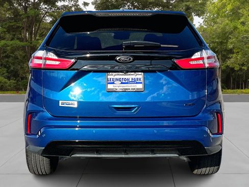 Certified 2022 Ford Edge SE w/ Black Appearance Package image 6