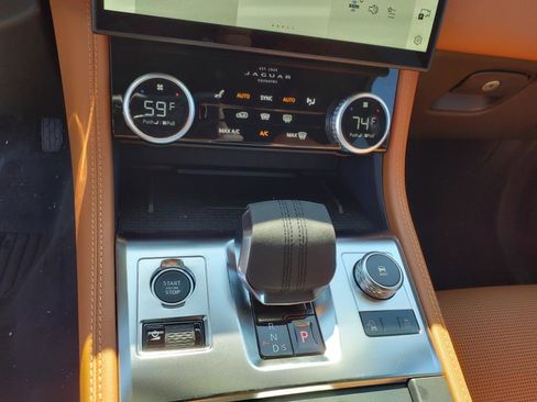 Certified 2026 Jaguar F-PACE R-Dynamic S image 18