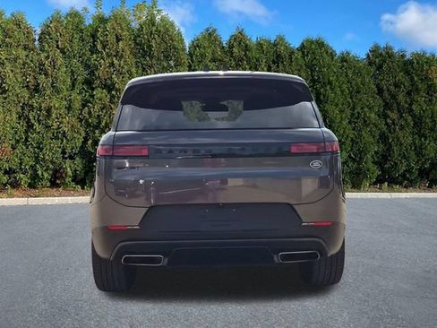 Used 2023 Land Rover Range Rover Sport SE AWD/4WD image 5
