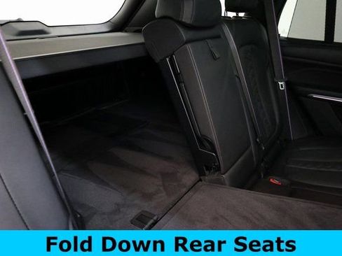 Used 2025 BMW X5 M Competition w/ Executive Package image 15