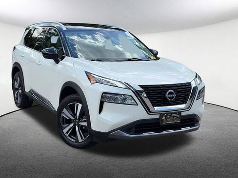 Used 2023 Nissan Rogue SL AWD/4WD image 2
