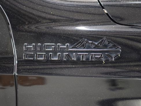 Used 2023 Chevrolet Tahoe High Country AWD/4WD image 14