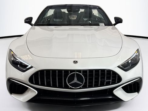 Used 2022 Mercedes-Benz SL 63 AMG 4MATIC image 2