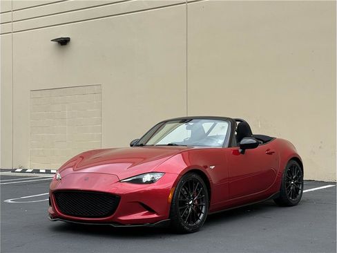 Used 2016 MAZDA MX-5 Miata Club w/ Brembo/BBS Package image 4