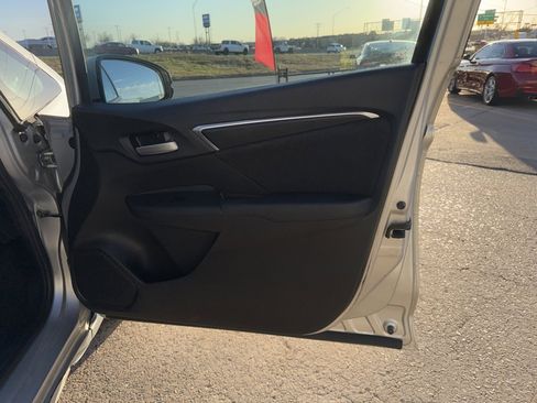 Used 2015 Honda Fit EX image 11