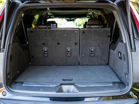 Used 2021 Cadillac Escalade ESV Sport Platinum w/ Heavy-Duty Trailer Package image 38