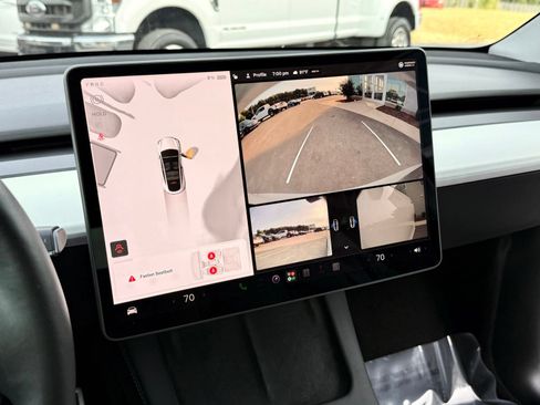 Used 2023 Tesla Model Y Performance AWD/4WD image 31
