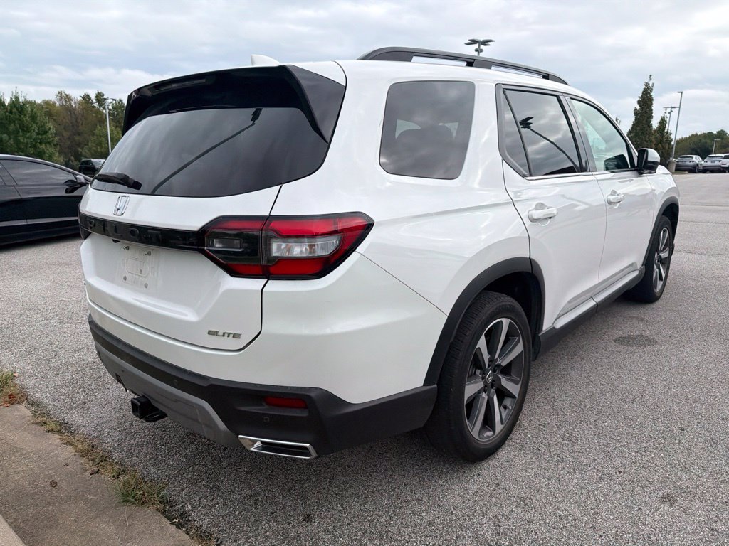 Used 2025 Honda Pilot Elite image 10