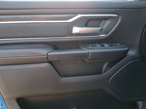 Used 2022 RAM 1500 Big Horn AWD/4WD image 12
