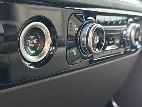 Used 2022 GMC Sierra 1500 SLT image 23