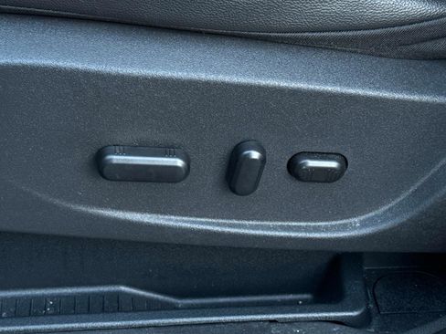 Used 2016 Ford Escape SE w/ SE Leather Comfort Package image 22