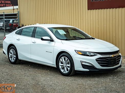 Used 2024 Chevrolet Malibu LT image 1