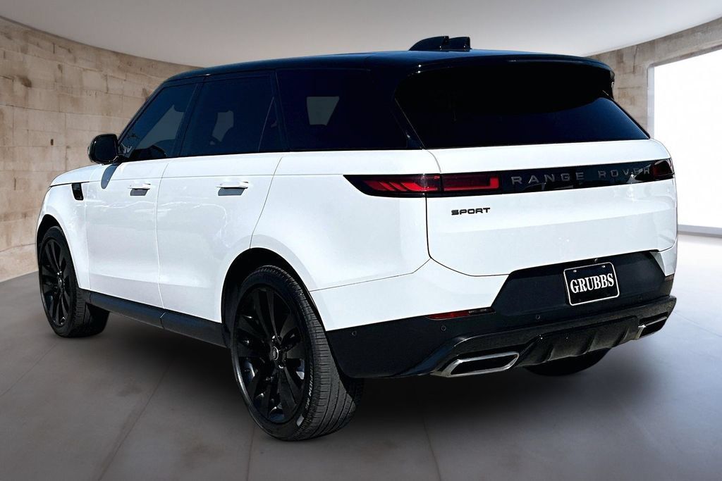 Used 2025 Land Rover Range Rover Sport SE AWD/4WD image 14