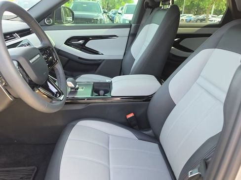 Used 2026 Land Rover Range Rover Evoque Dynamic SE AWD/4WD image 15