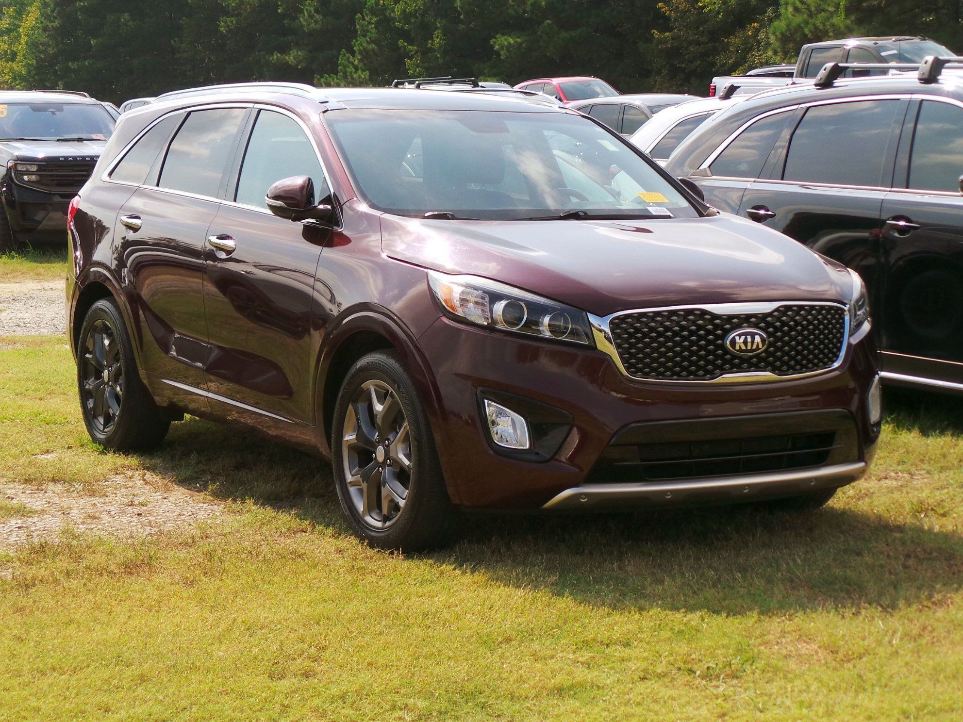 Used 2017 Kia Sorento SX FWD image 2