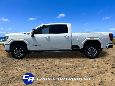 Used 2023 GMC Sierra 2500 AT4 AWD/4WD image 3