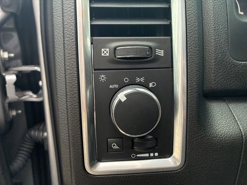 Used 2022 RAM 1500 Classic Warlock w/ Electronics Group image 19