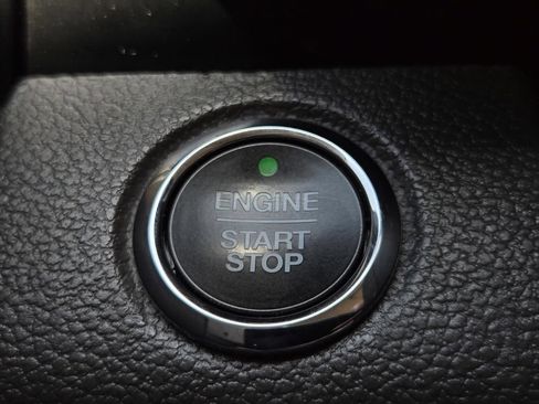 Used 2020 Ford Expedition XLT w/ Equipment Group 201A RWD image 28