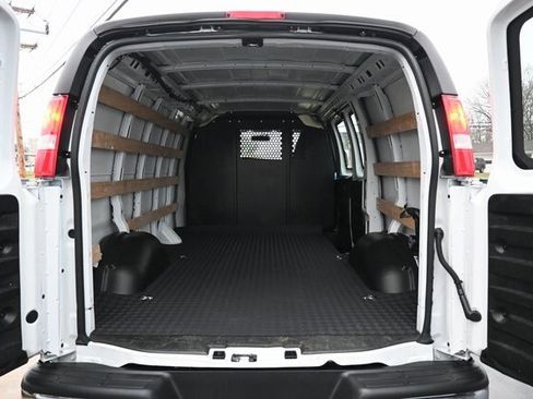 Used 2024 Chevrolet Express 2500 w/ Driver Convenience Package image 23