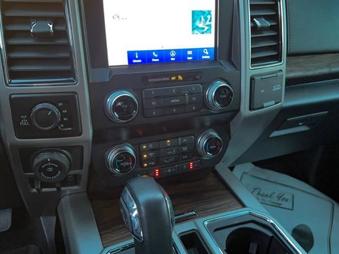 Used 2020 Ford F150 Lariat w/ Equipment Group 502A Luxury image 21