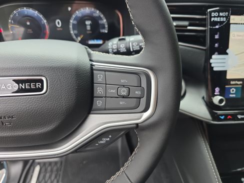 New 2026 Jeep Grand Wagoneer Limited AWD/4WD image 16