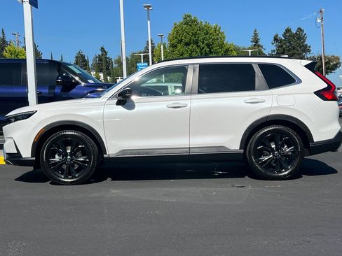 Used 2025 Honda CR-V Sport Touring image 2