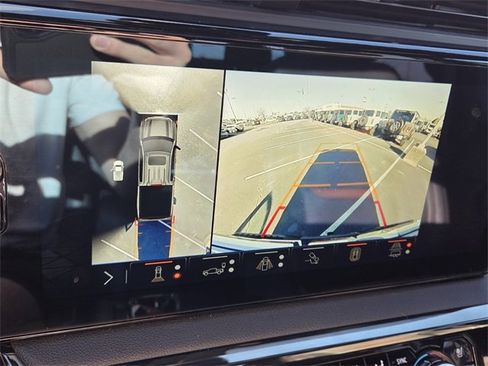 Used 2025 GMC Sierra 1500 AT4 w/ AT4 Premium Package image 20