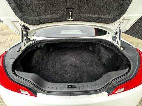 Used 2011 INFINITI G37 x Coupe w/ Premium Pkg image 29