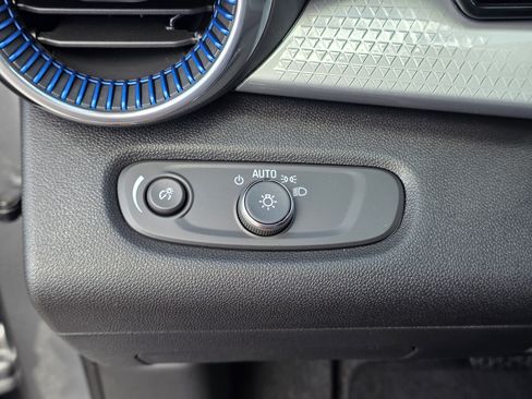 New 2026 Chevrolet Trax LT w/ Driver Confidence Package image 31