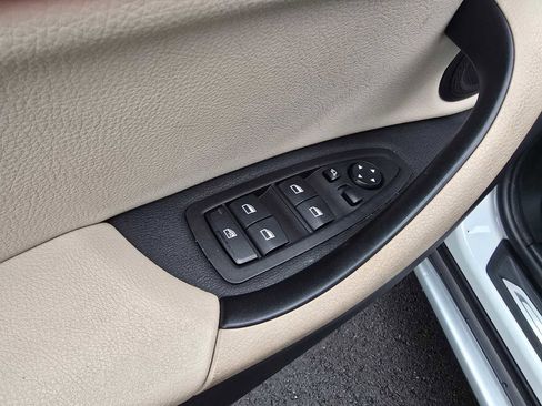 Used 2021 BMW X1 xDrive28i image 25