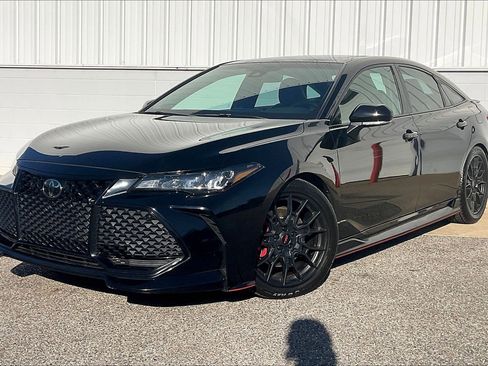 Used 2020 Toyota Avalon TRD image 2