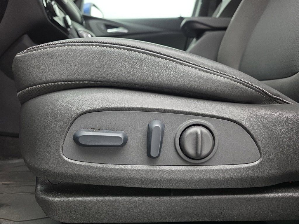 Used 2023 Buick Encore GX Preferred w/ Cold Weather Comfort Package AWD/4WD image 22
