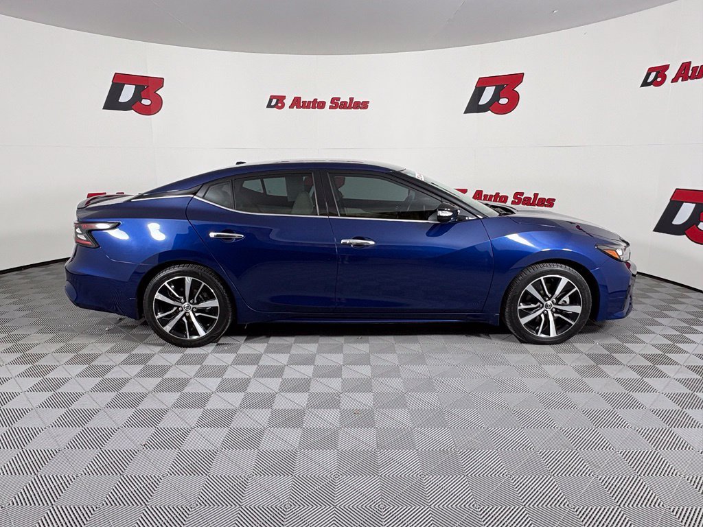 Used 2022 Nissan Maxima SV w/ Floor Mat Group FWD image 7