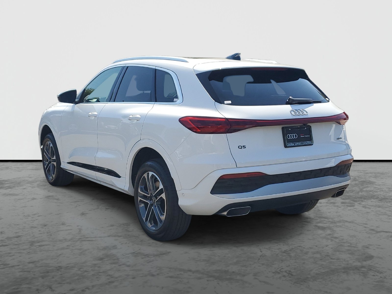 New 2026 Audi Q5 Premium AWD/4WD image 3