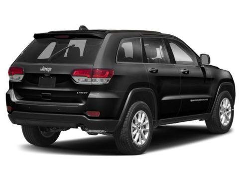 Used 2022 Jeep Grand Cherokee Laredo X AWD/4WD image 2