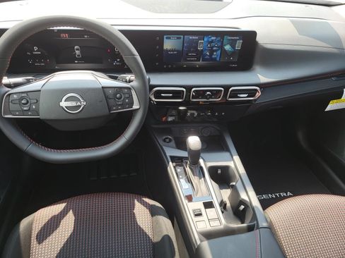 New 2027 Nissan Sentra SR w/ Floor Mat Package FWD image 14