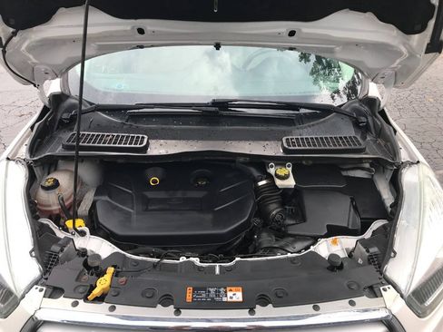 Used 2017 Ford Escape Titanium FWD image 8