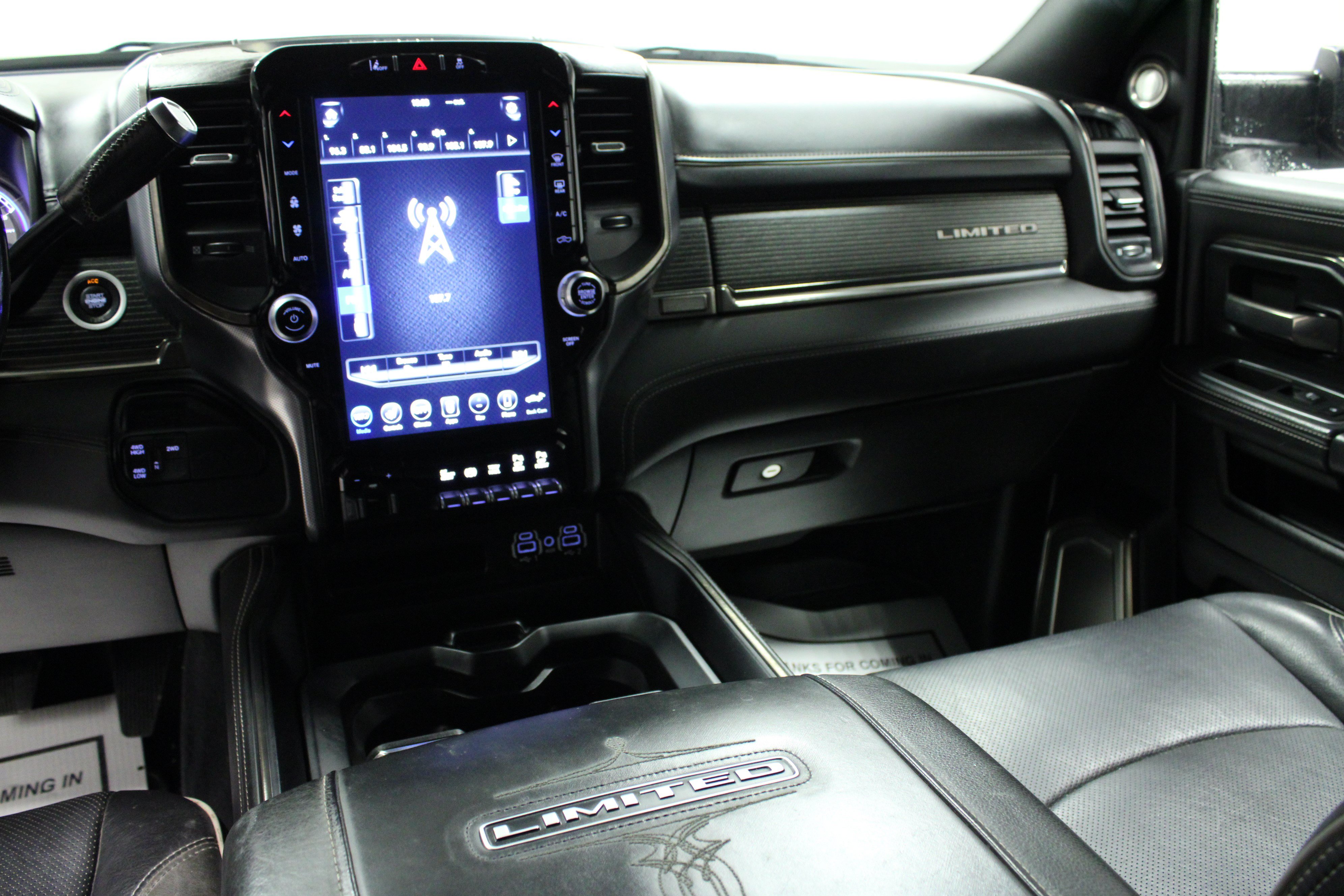 Used 2020 RAM 3500 Limited AWD/4WD image 19